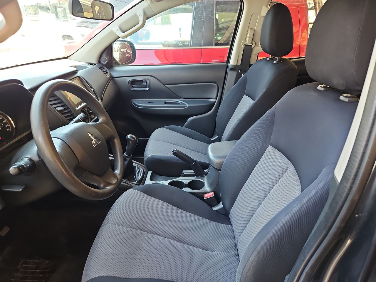 Mitsubishi L200 New L200 Work Cr 2.4 2020 Usado Usado en Webautos.cl Mitsubishi L200 New L200 Work Cr 2.4 2020 Usado Usado en Webautos.cl