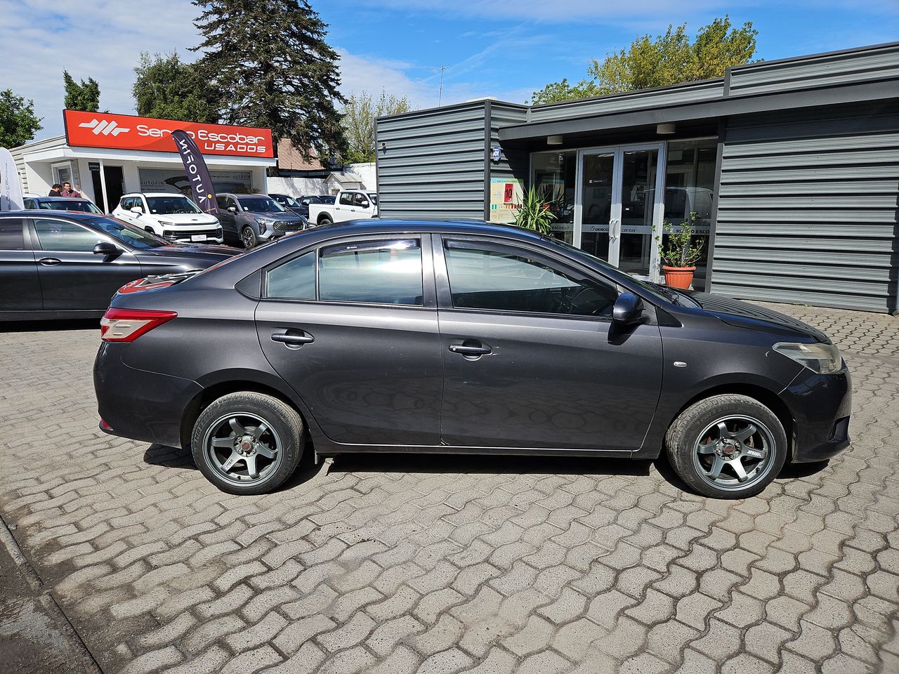 Toyota Yaris Yaris Gli 1.5 2017 Usado en Usados de Primera - Sergio Escobar