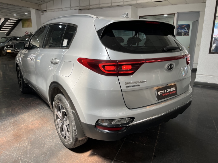 Kia Sportage Lx 2.0l Gsl Aut 2wd 2022  Usado en Grass & Arueste Usados