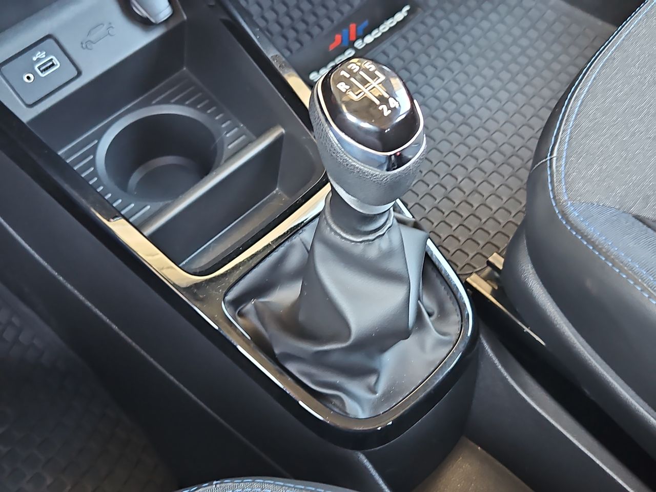 Renault Kwid Kwid Hb Mt 1.0 2023 Usado en Usados de Primera - Sergio Escobar