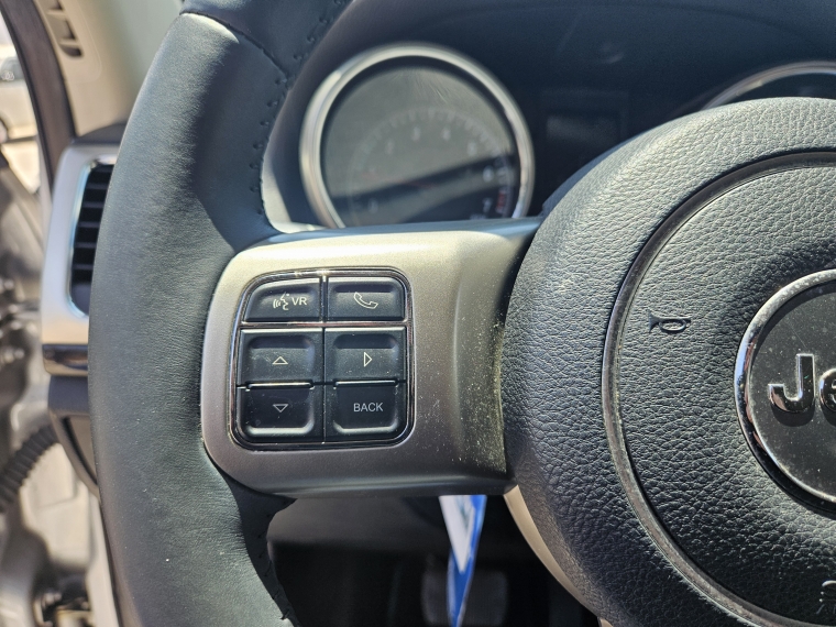 Jeep Grand cherokee laredo Grand Cherokee Laredo Sport 3.6 2013 Usado en Rosselot Usados