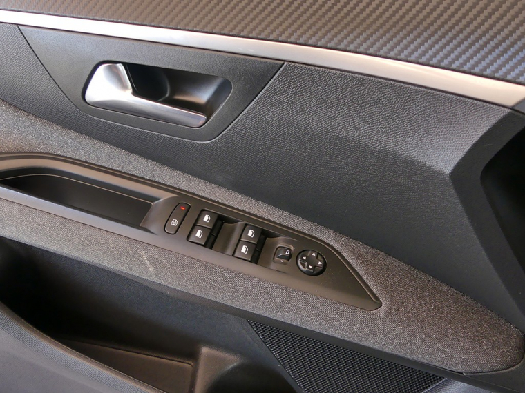 Peugeot 3008 Active 1.6 Aut 2018 Usado Usado en Webautos.cl Peugeot 3008 Active 1.6 Aut 2018 Usado Usado en Webautos.cl