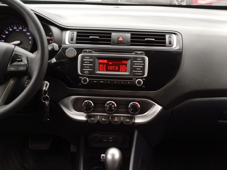 Kia Rio 5 Rio 5 Ex 1.4 2017 Usado en Rosselot Usados