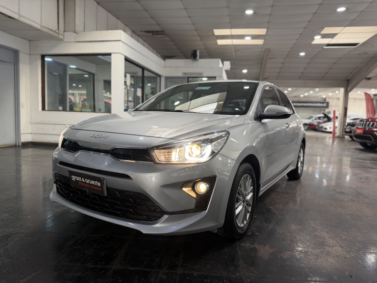 Kia Ex 1.4l 6mt Ci Full 2023  Usado en Grass & Arueste