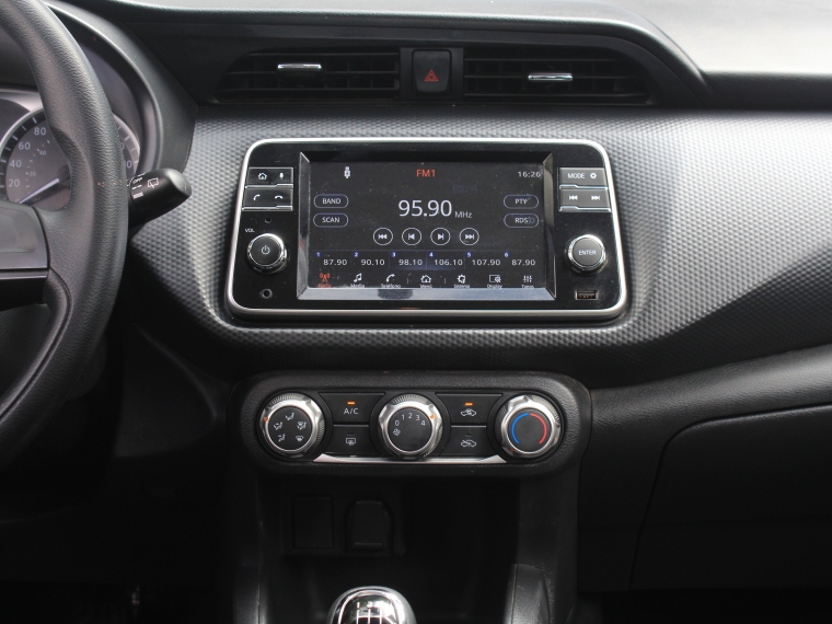 Nissan Kicks 1.6  Play  Sense Mt 2025 Usado  Usado en Kovacs Usados