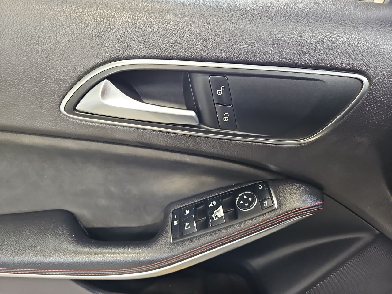 Mercedes benz A 200 A200 Blueefficiency 2015 Usado en Usados de Primera - Sergio Escobar