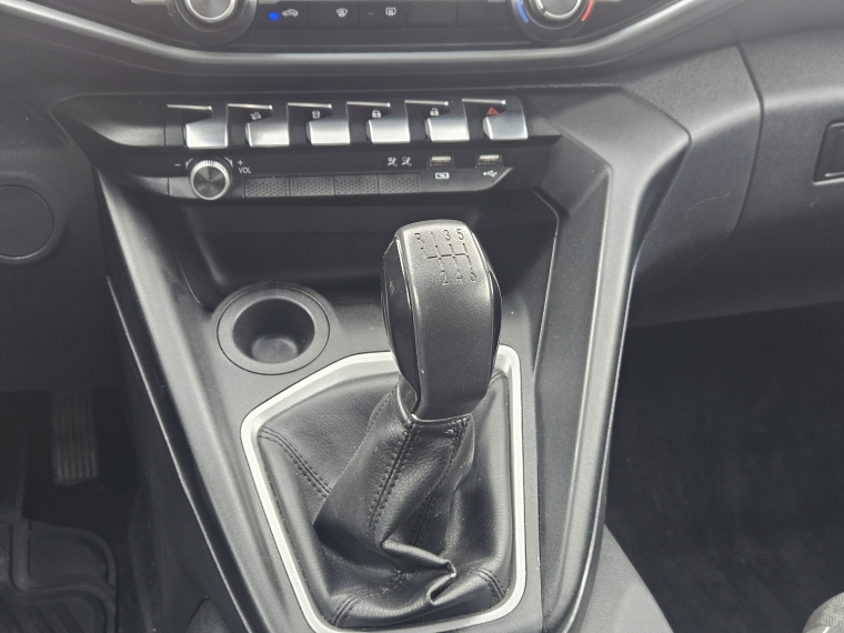 Peugeot Landtrek Landtrek Active Bluehdi 180 4x2 Euro 6b 2024 Usado en Rosselot Usados