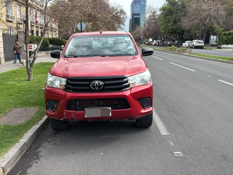 Toyota Hilux Dcab Dx 4X4 2.4Cc