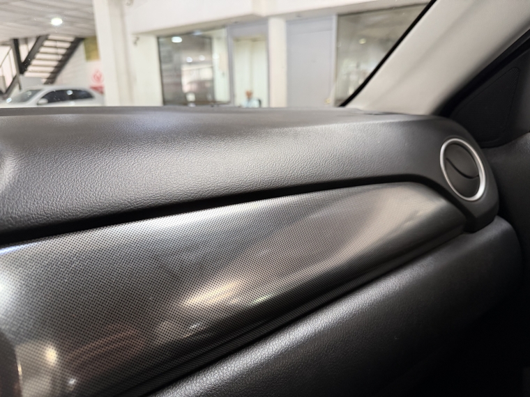 Suzuki Vitara Ii Glx 1.6l 5mt Ac 2021  Usado en Grass & Arueste