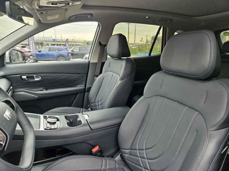 Geely Ex7 — foto 15 de 20
