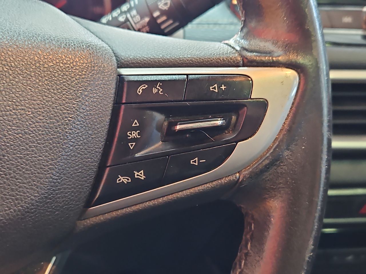 Chevrolet Tracker Tracker 1.2t  Aut 2021 Usado en Usados de Primera - Sergio Escobar