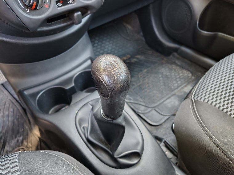 Nissan Versa 1.6 Sense  (radio Touch)  Mt 2020 Usado  Usado en Kovacs Usados