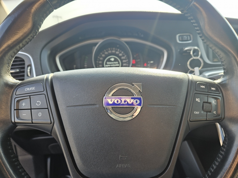Volvo V40 D2 At Diesel 1.6 2014 Usado  Usado en Kovacs Usados
