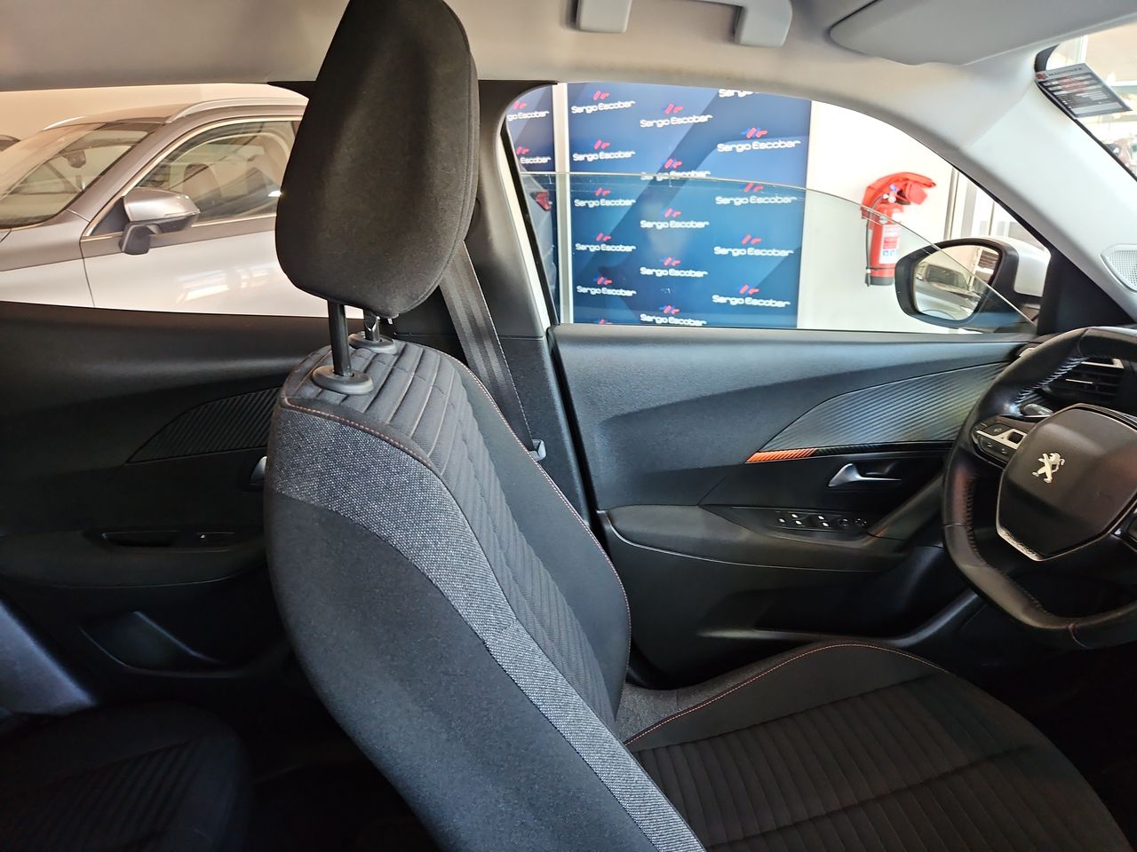 Peugeot 2008 2008 Active 1.2 2021 Usado en Usados de Primera - Sergio Escobar