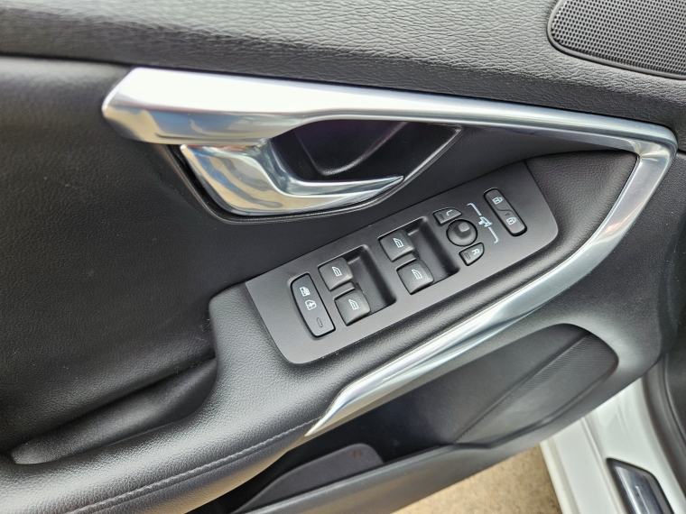 Volvo V40 V40 T5 2.0 At 2020 Usado en Rosselot Usados