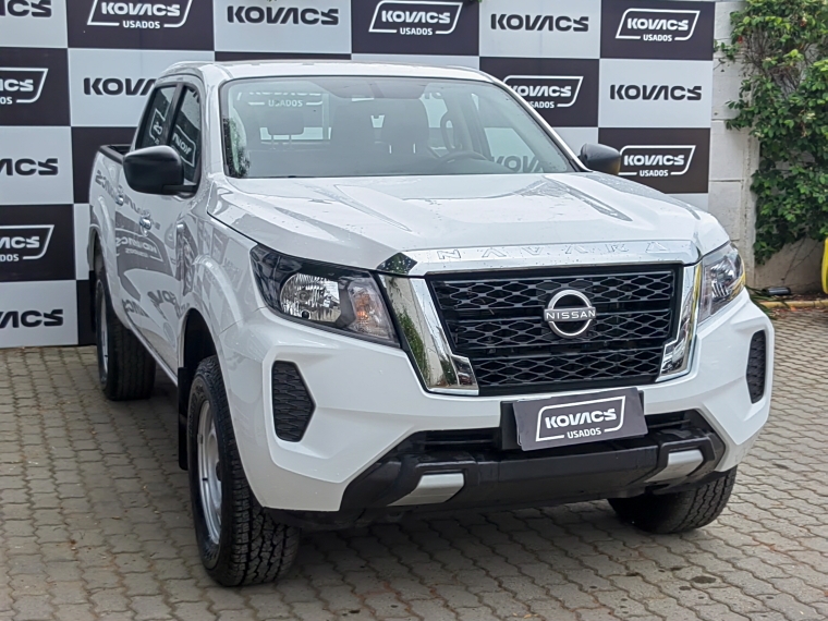 Nissan Navara D Cab Mt 4x4 2.3 2023 Usado  Usado en Kovacs Usados