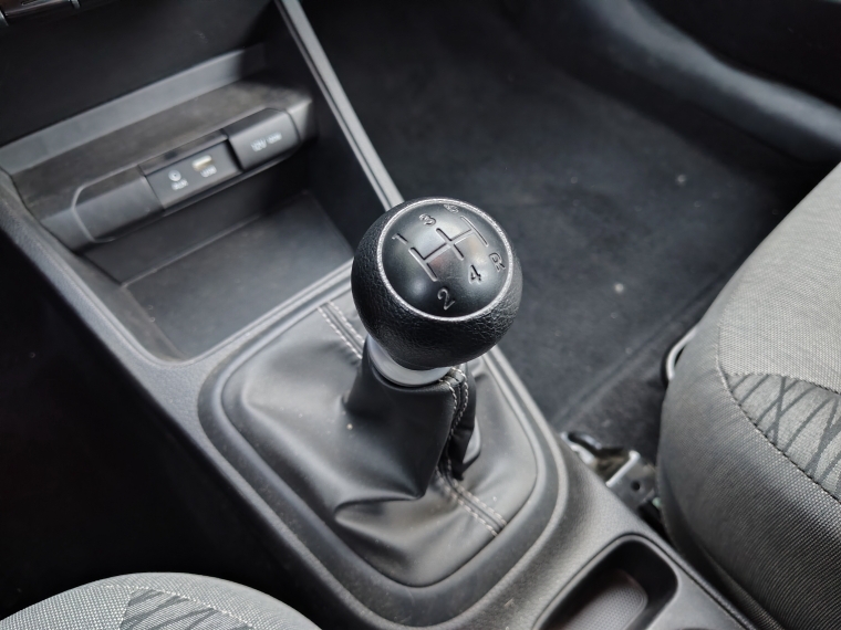 Kia Soluto 1.4 Lx Mt 2024 Usado  Usado en Kovacs Usados