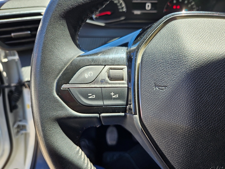 Peugeot 2008 2008 Puretech 130 1.2 2021 Usado en Rosselot Usados