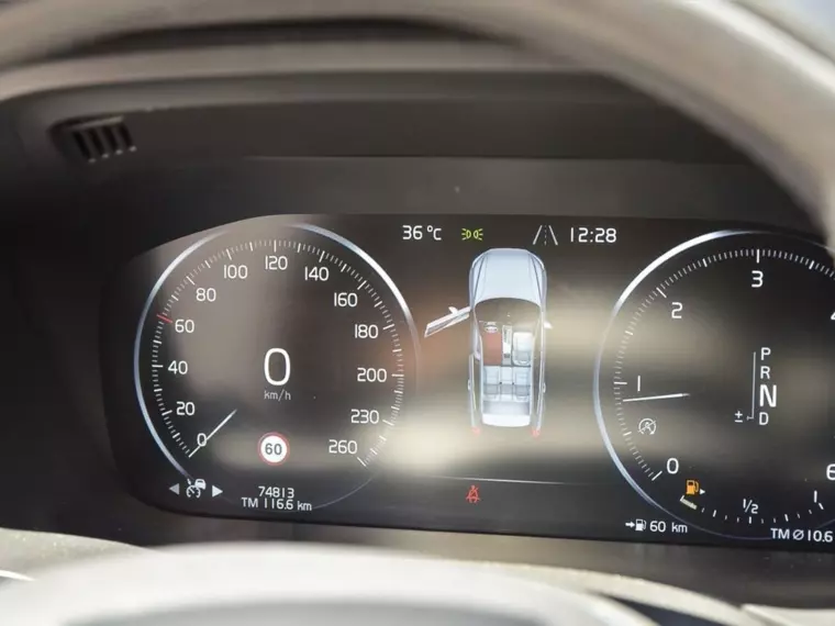 Volvo Xc60 2.0 D5 Diesel Momentum Plus Awd 2019 Usado  Usado en Webautos.cl