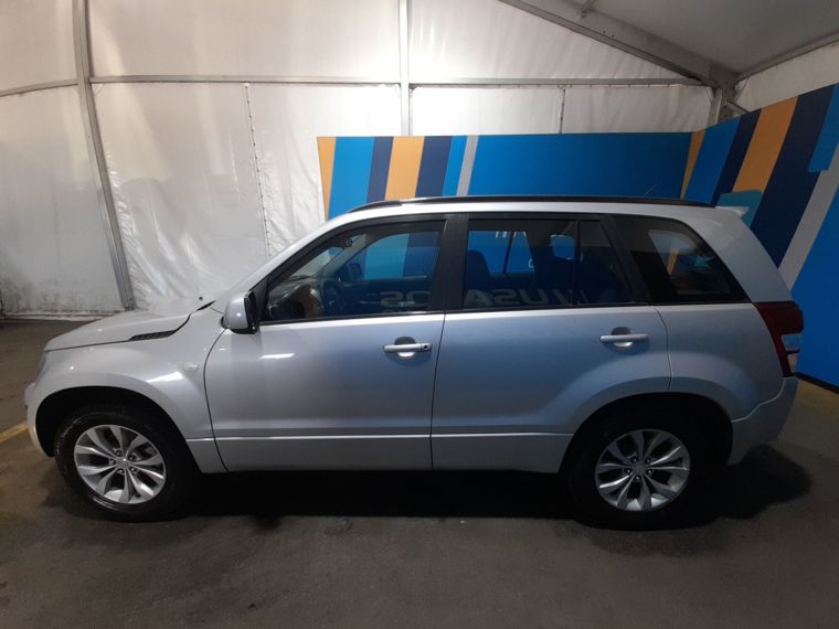 Suzuki Grand nomade 2.4 Glx Nav 2wd Mt 5p 2019 Usado  Usado en Webautos.cl