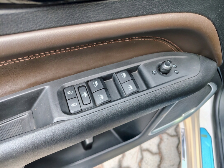 Jeep Commander Overland 4x4 2.0 Aut 2023 Usado  Usado en Kovacs Usados