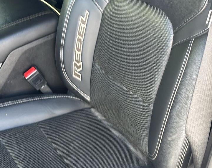 Ram 1500 Rebel Crew 4x4  5.7 2023  Usado en GT Autos