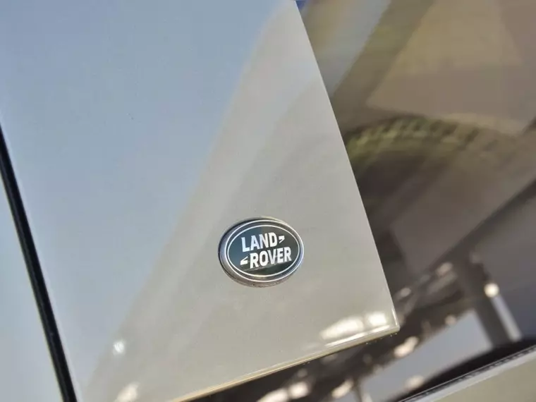 Land rover Defender 3.0 130 X-dynamic S Diesel 4x4 300hp At 5p 2024 Usado  Usado en Webautos.cl