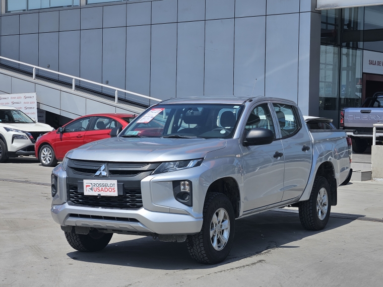 Rosselot División Usados MITSUBISHI L200 L200 D/C 2.4 WORK CR 4X2 WF DOBLE AIRBAG MN 2022 MITSUBISHI L200 L200 D/C 2.4 WORK CR 4X2 WF DOBLE AIRBAG MN 2022