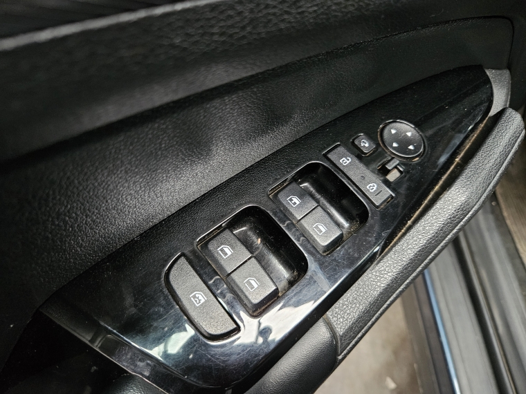 KIA Sportage — foto 13 de 19
