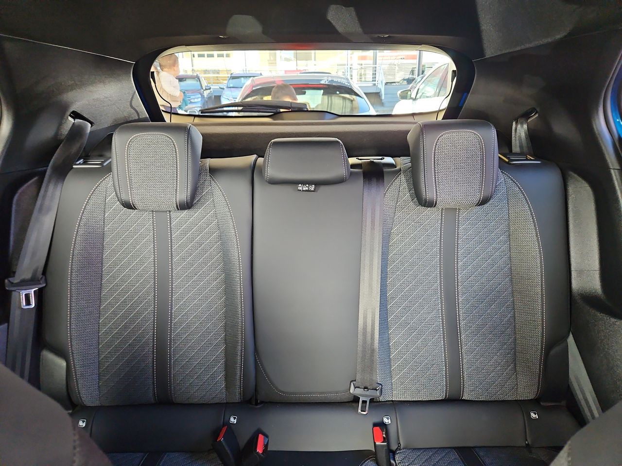 Peugeot 2008 2008 4x2 1.2 Aut 2025 Usado en Usados de Primera - Sergio Escobar