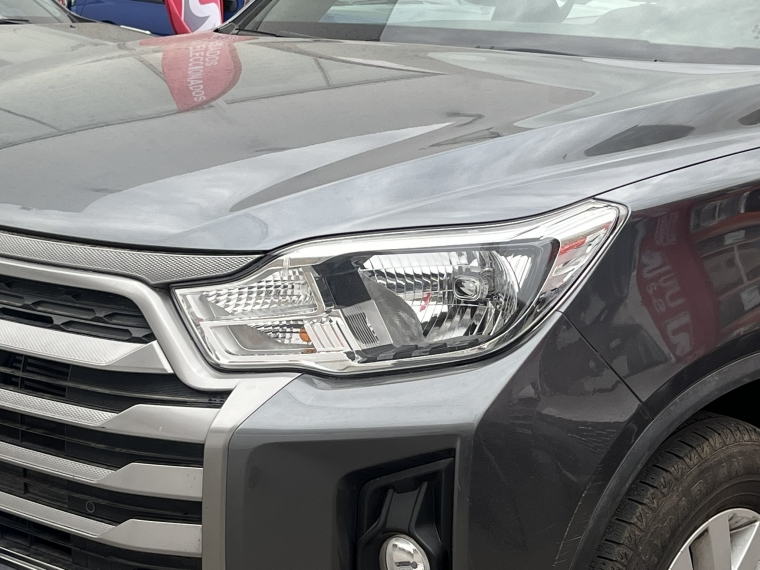 SsangYong Grand Musso — foto 10 de 24