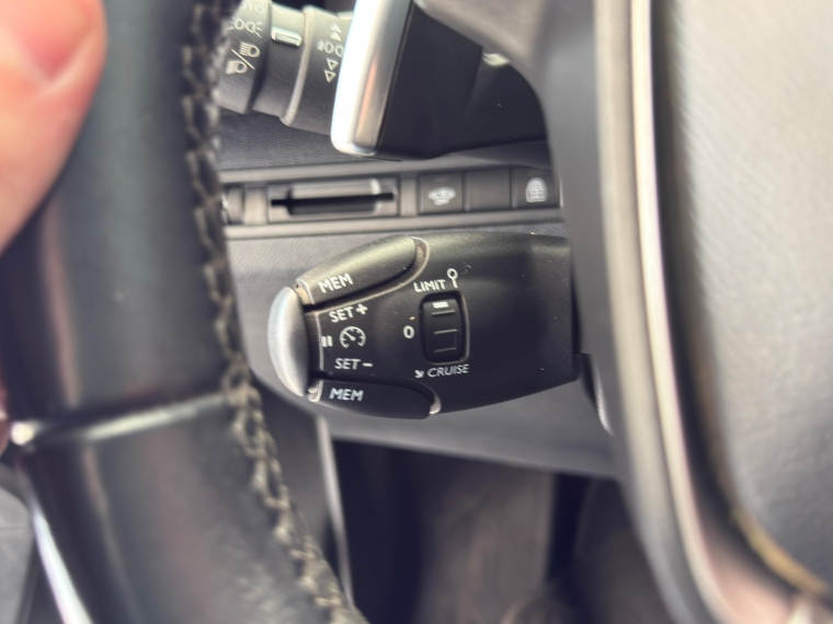 Peugeot 5008 Allure 1.6 Aut 2018 Usado en Automotriz Olea Flaño