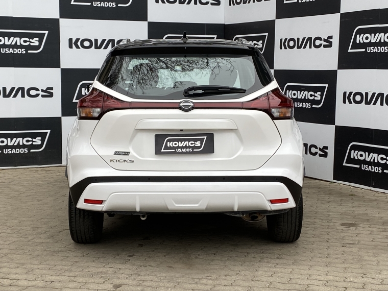 Nissan Kicks 1.6 Exclusive At 2023 Usado  Usado en Webautos.cl