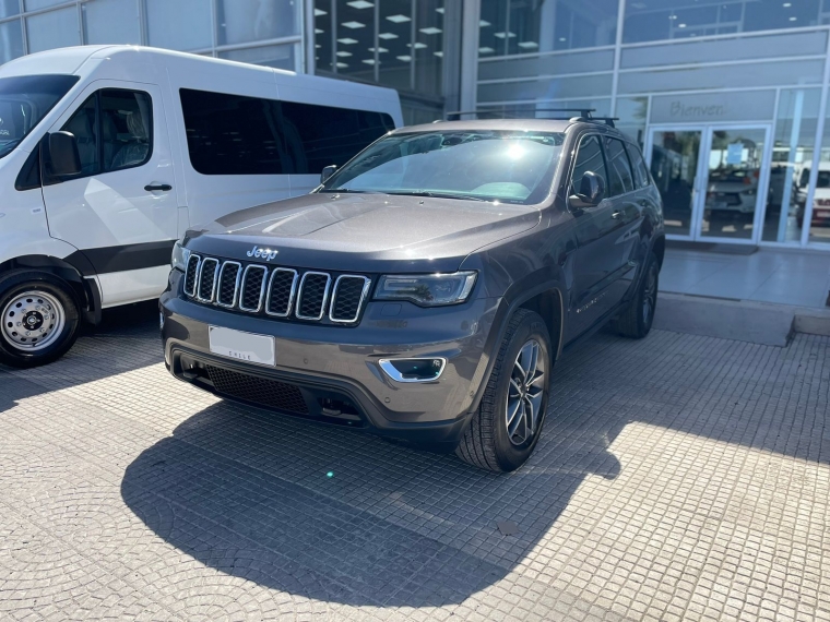 Jeep Grand cherokee 3.6 Laredo At 4x2 2022 Usado  Usado en Webautos.cl