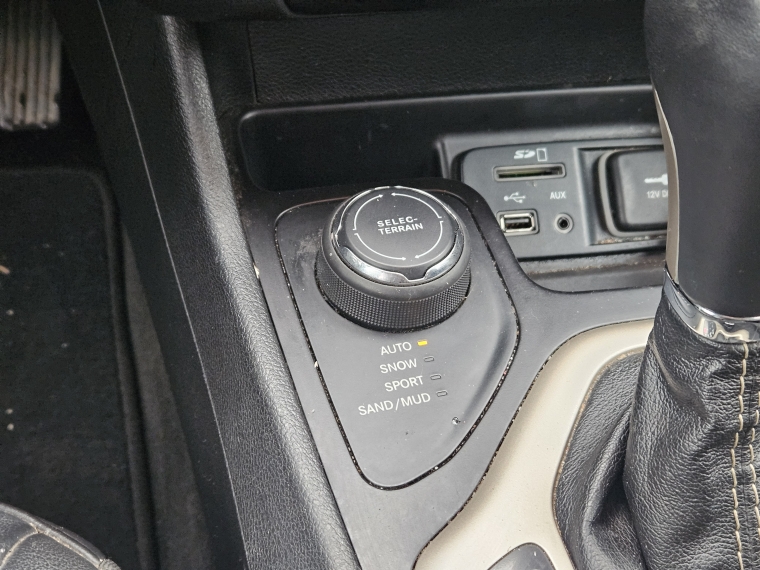 Jeep Cherokee Cherokee Ltd 4x4 2.4 2016 Usado en Rosselot Usados