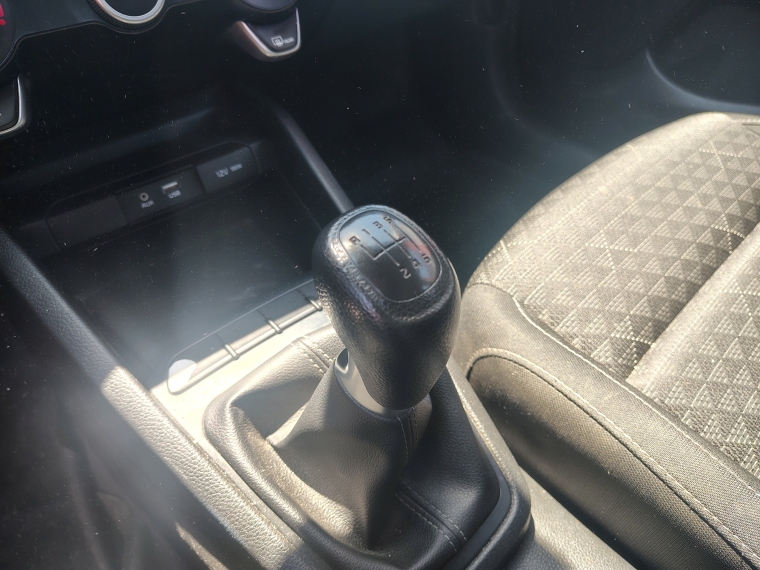 Kia Rio 4 Rio 4 Lx 1.4 2019 Usado en Rosselot Usados