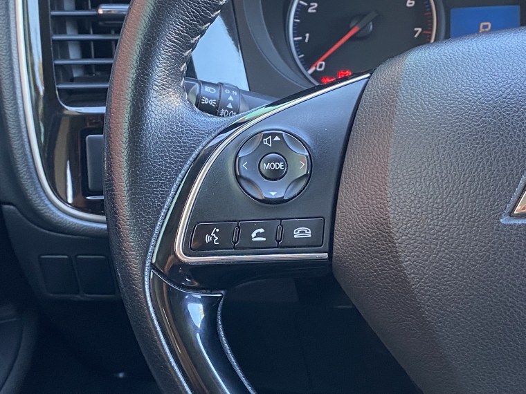Mitsubishi Outlander Outlander Cvt 2.0 Aut 2022 Usado en Rosselot Usados