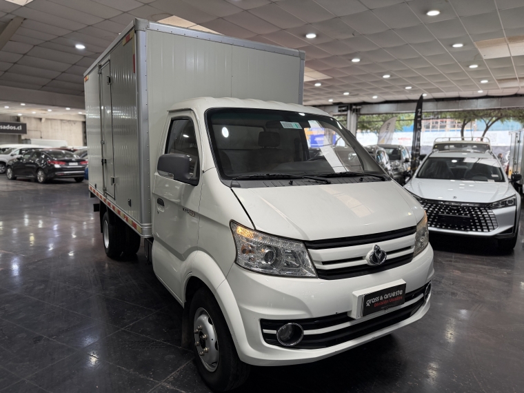 Kyc X5 Cargo Box 1.5l 5mt Ac 2022  Usado en Grass & Arueste