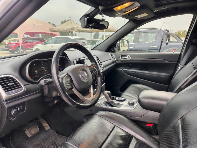 Jeep New grand cherokee Grand Cherokee Ltd 4x4 3.6 Aut 2021 Usado en Rosselot Usados