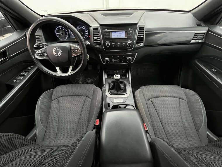 SsangYong Grand Musso — foto 22 de 24