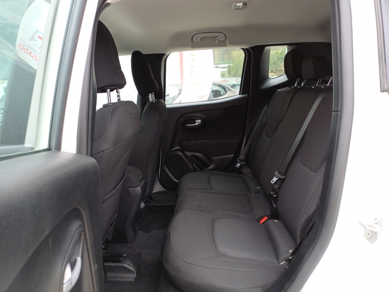 Jeep Renegade Renegade Sport 1.8 2022 Usado en Rosselot Usados