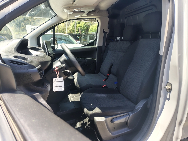 Peugeot Partner Partner L2 Bluehdi 100 2023 Usado en Rosselot Usados