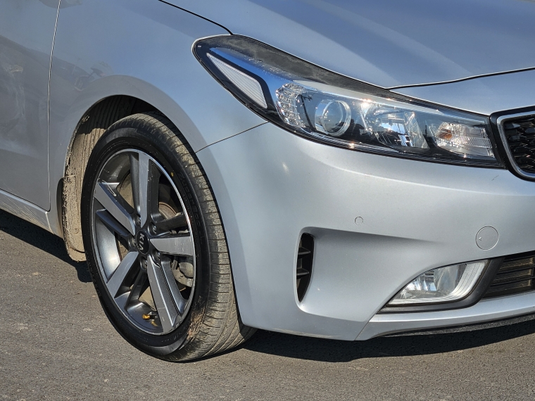 Kia Cerato 1.6 Sx Ac Dab Abs Mt 2018 Usado  Usado en Kovacs Usados