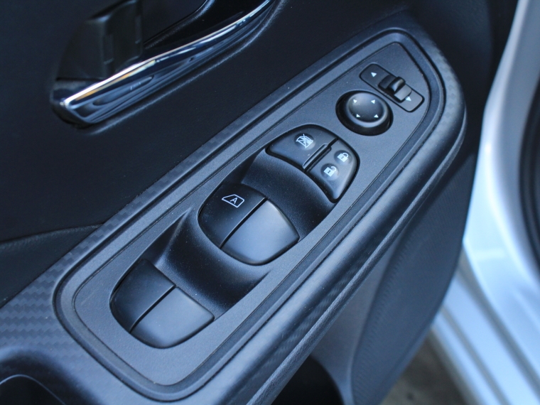 Nissan Versa 1.6  Sense  Mt 2023 Usado  Usado en Kovacs Usados