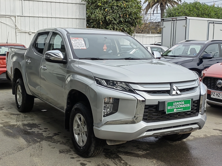 Mitsubishi L200 L200 D/c 2.4 Katana Crt 4x4 Special Pack 2023 Usado en Rosselot Usados