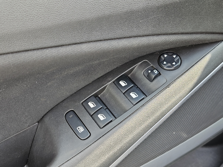 SsangYong Musso — foto 13 de 24