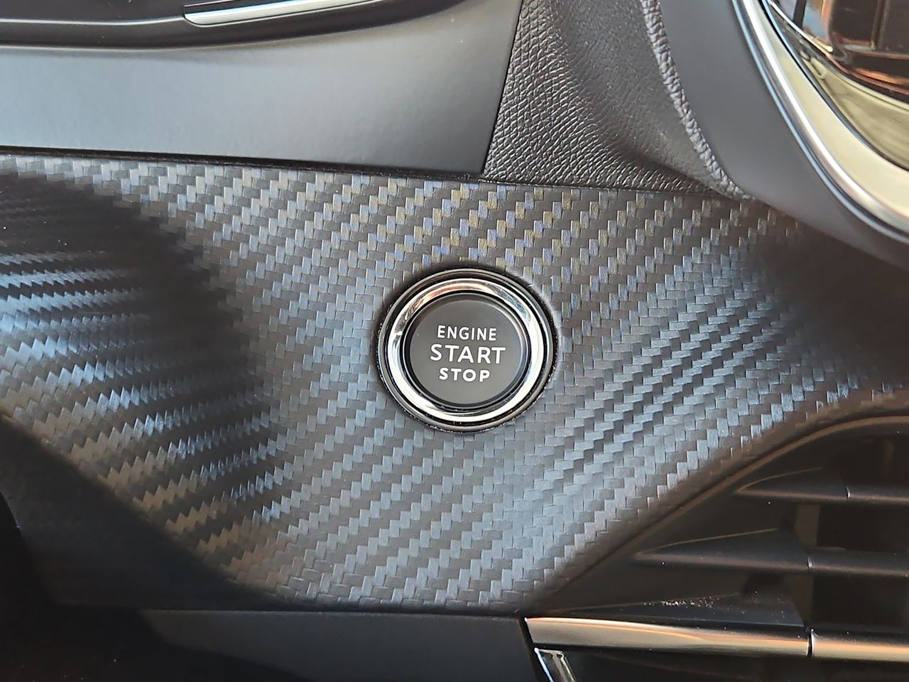 Peugeot 2008 2008 4x2 1.2 Aut 2025 Usado en Usados de Primera - Sergio Escobar