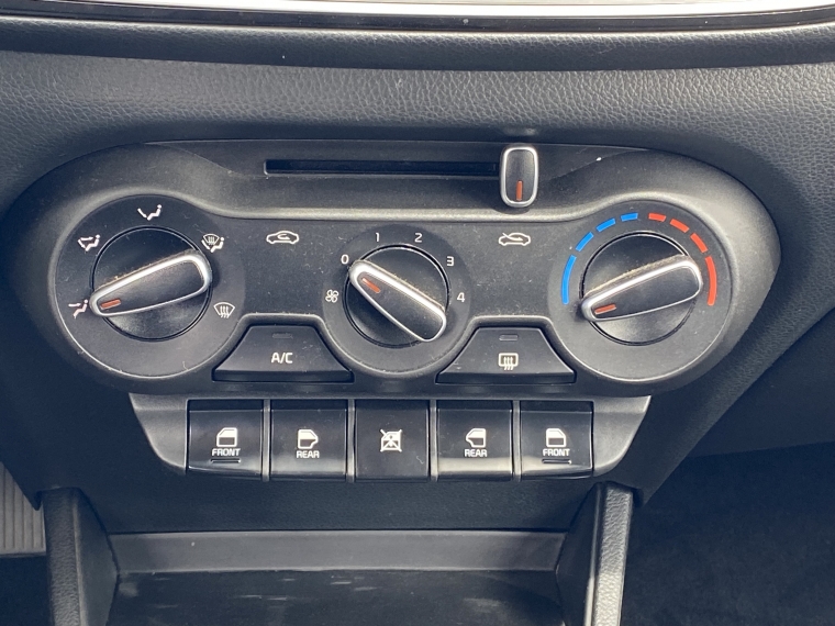 Kia Soluto Soluto Mpi 1.4 2024 Usado en Rosselot Usados