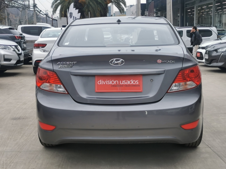 Hyundai Accent Accent Rb 1.4 Gl Av 2015 Usado en Rosselot Usados