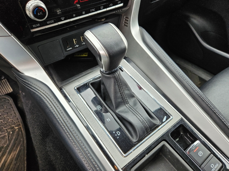 Mitsubishi Montero sport New Montero Sport 3.0 2wd At Euro 6 2024 Usado en Rosselot Usados